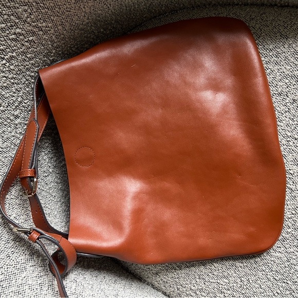 Co Lab: Leather Crossbody Tote - Picture 4 of 8